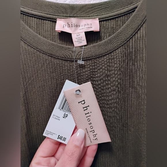 Olive Ruffle Sleeve Top - Picture 6 of 9